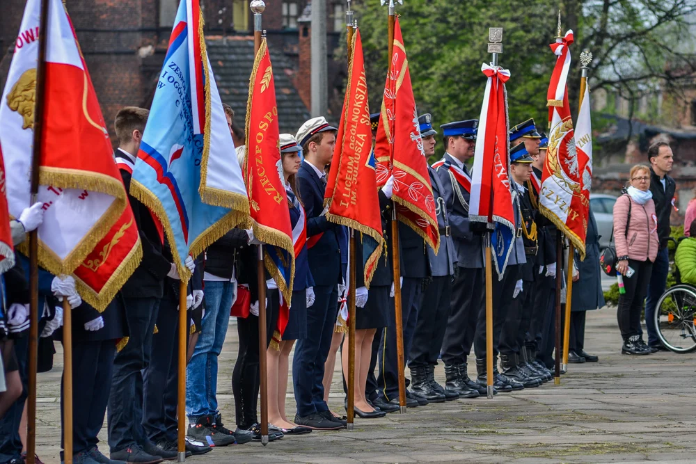 W Chorzowie też uczczono 3 Maja- msza, przemarsz i hymn narodowy 42