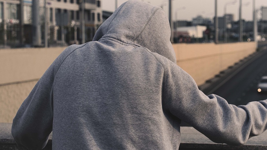 W Chorzowie młody mężczyzna chciał skoczyć z wiaduktu