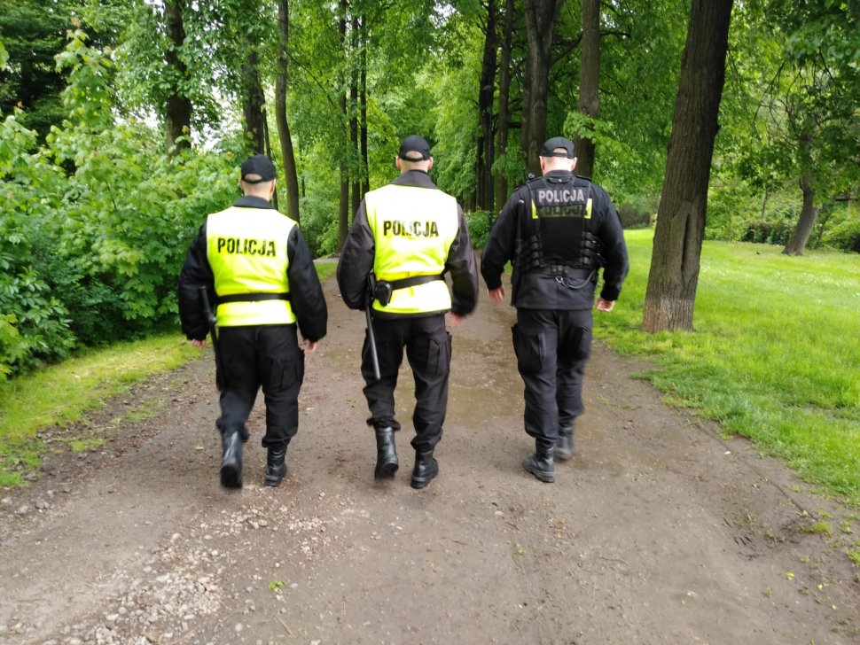 Wspólne patrole zabrzańskich policjantów z adeptami katowickiej Szkoły Policji