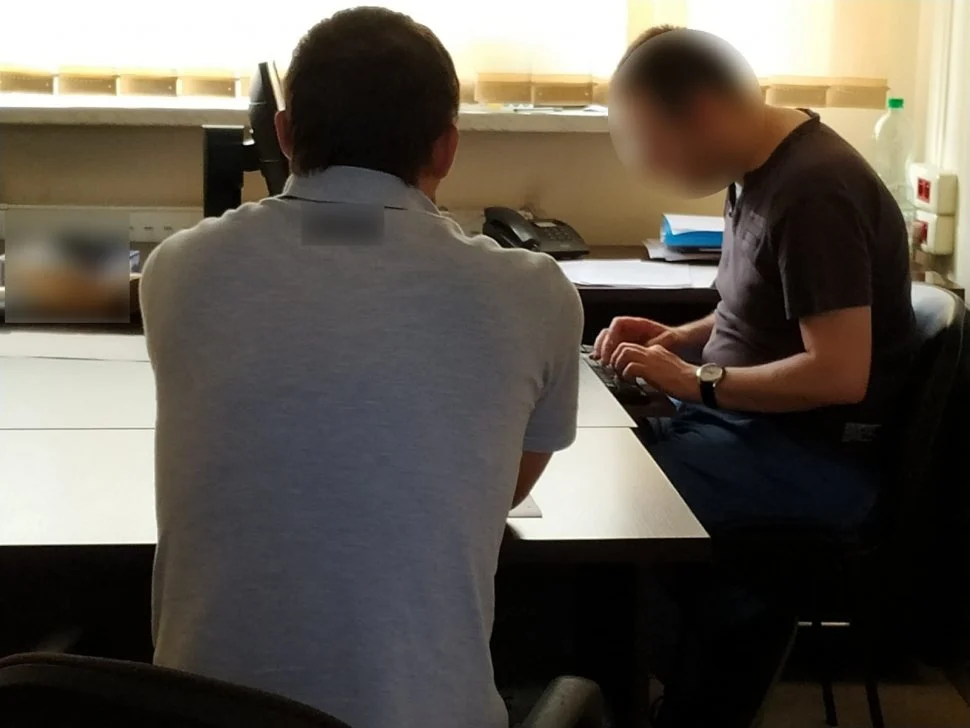 Brutalnie pobił przechodniów. Był już karany za włamania, pobicia i jazdę pod wpływem