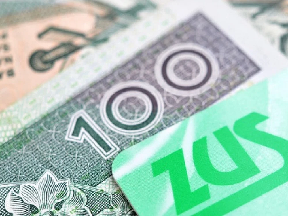 Od 1 czerwca pracujący emeryci i renciści mogą więcej dorobić