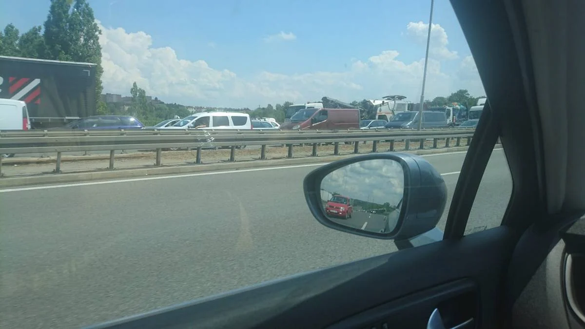 DTŚ zablokowana w stronę Gliwic - zdarzenie drogowe na odcinku świętochłowickim!