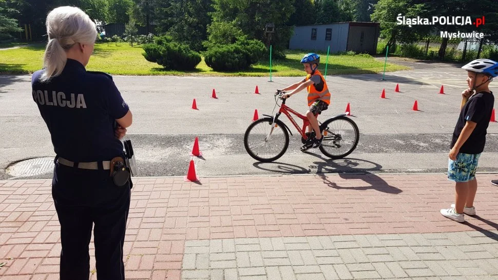 W Mysłowicach uczniowie zdawali na kartę rowerową pod okiem policjantów