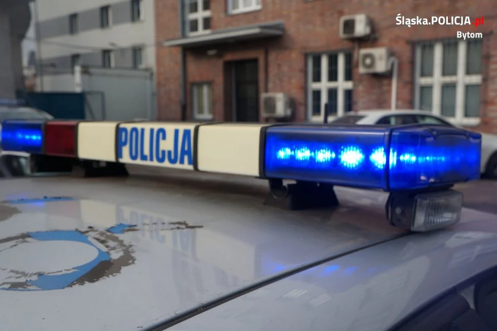 38-latek grożąc zmuszał do zwrotu długu
