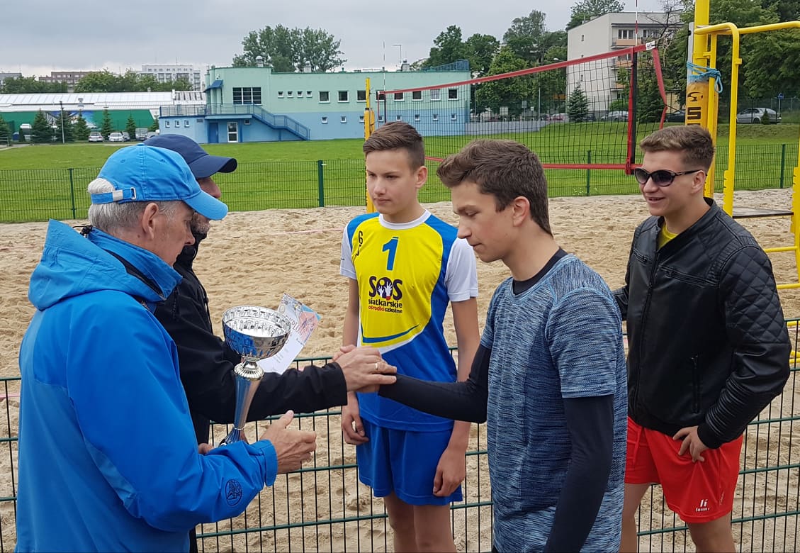 Siatkarze z Elektronika mistrzami Sosnowca w siatkówce plażowej