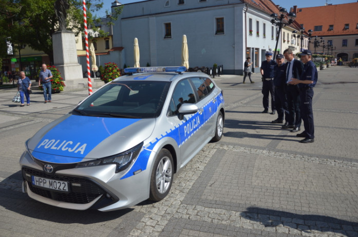 Nowy radiowóz dla mikołowskiej policji