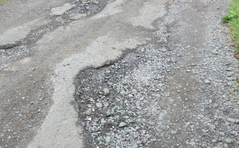 Mieszkańcy trzech ulic wściekli na władze miasta. Lokalne drogi przejdą remont?