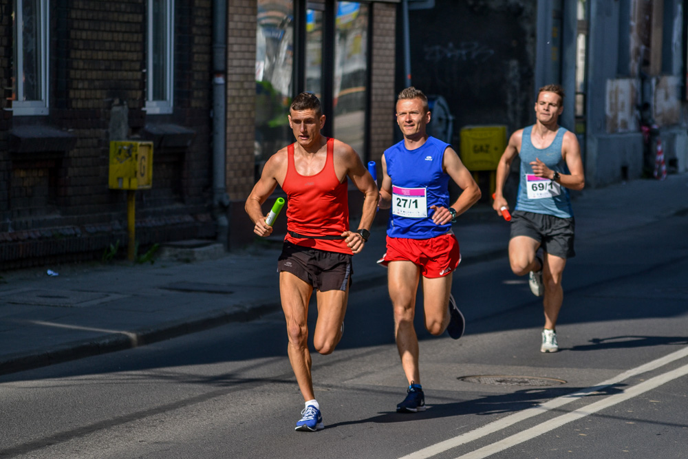 WizzAir Half Marathon 2019 - tysiące biegaczy w Katowicach 11