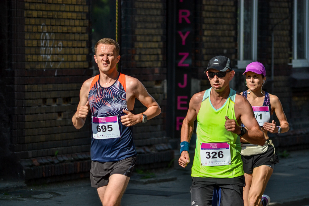 WizzAir Half Marathon 2019 - tysiące biegaczy w Katowicach 16