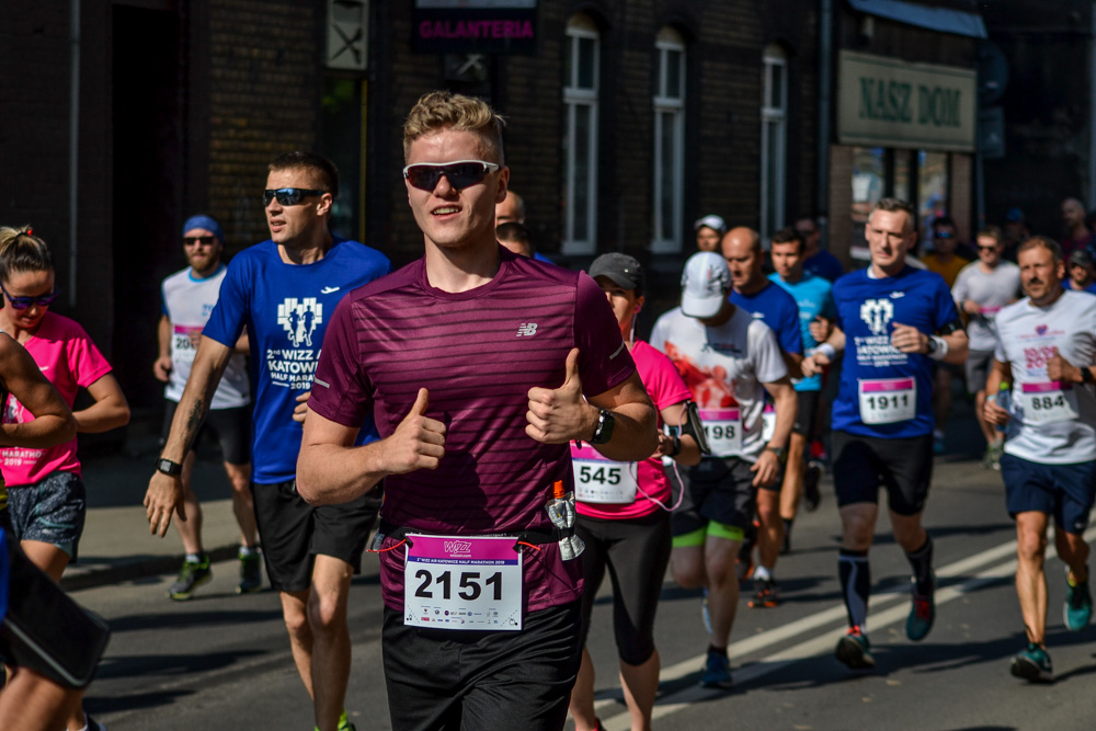 WizzAir Half Marathon 2019 - tysiące biegaczy w Katowicach 73