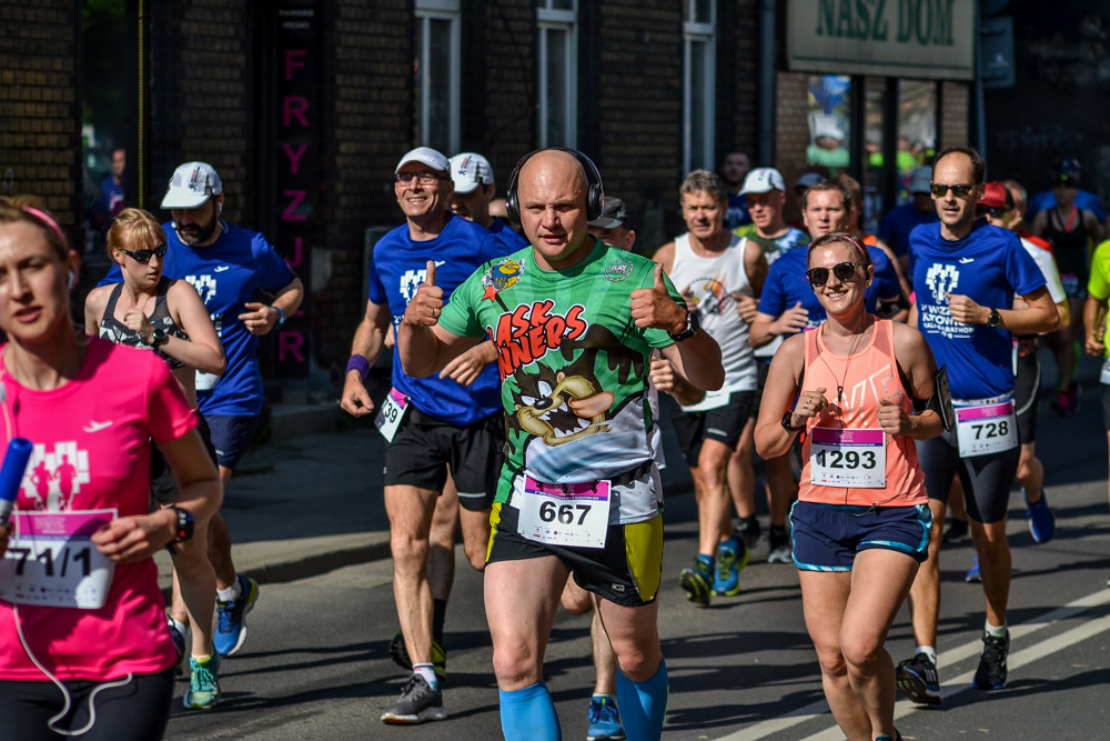 WizzAir Half Marathon 2019 - tysiące biegaczy w Katowicach 77