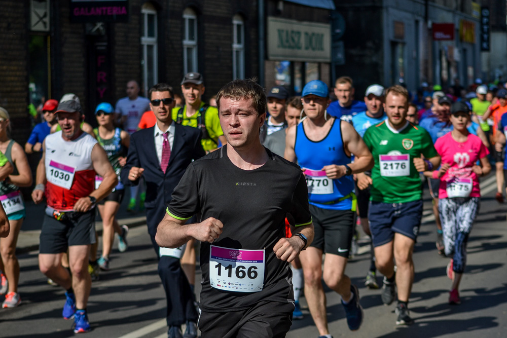 WizzAir Half Marathon 2019 - tysiące biegaczy w Katowicach 83