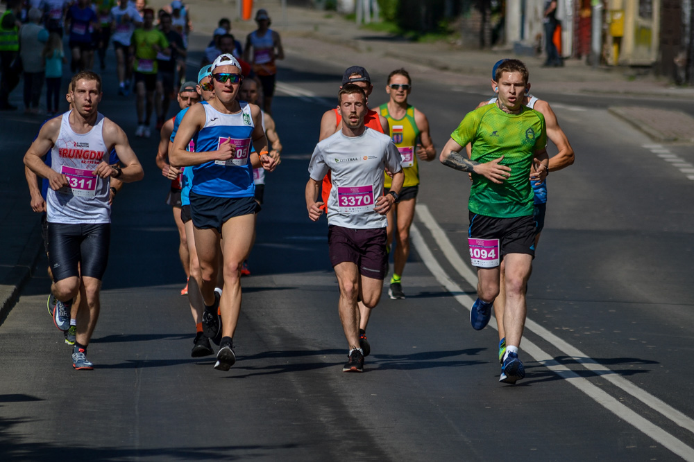 WizzAir Half Marathon 2019 - tysiące biegaczy w Katowicach 151
