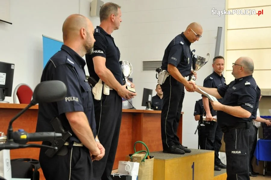Policjant z katowickiej drogówki najlepszy w garnizonie śląskim