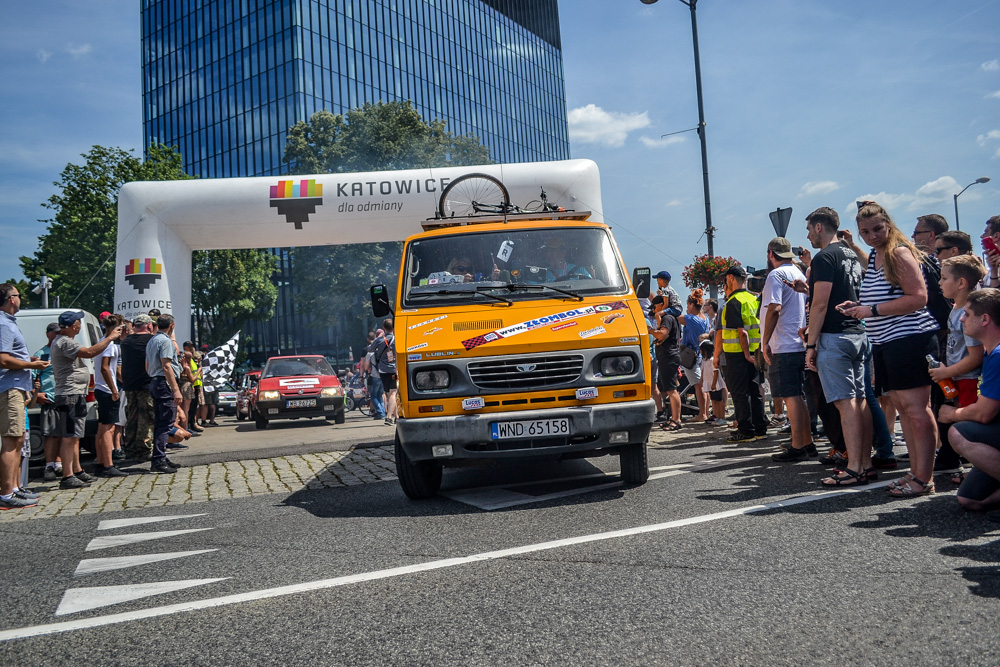 Złombol 2019 ruszył w trasę 49