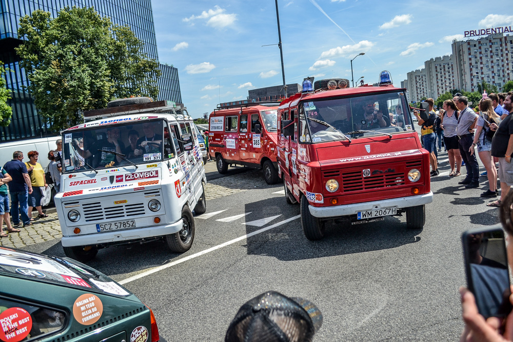 Złombol 2019 ruszył w trasę 159