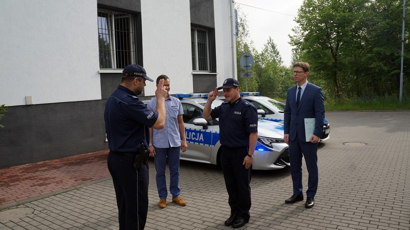 Dwa nowe radiowozy dla świętochłowickiej policji