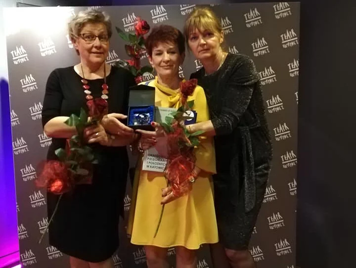 Trzy pielęgniarki z ZOZ Świętochłowice z Diamentowymi Czepkami