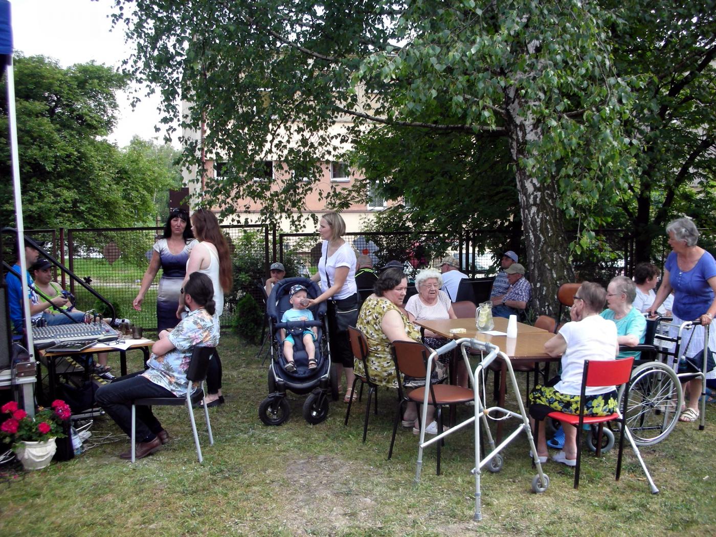 Środowiskowym Domu Samopomocy w Świętochłowicach odbył się festyn