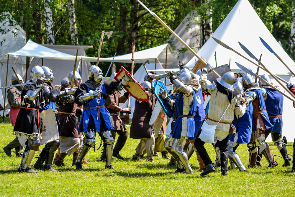 Rycerze, wojacy, szranki i konkury - Z orężem przez wieki w Skansenie [ZDJĘCIA]
