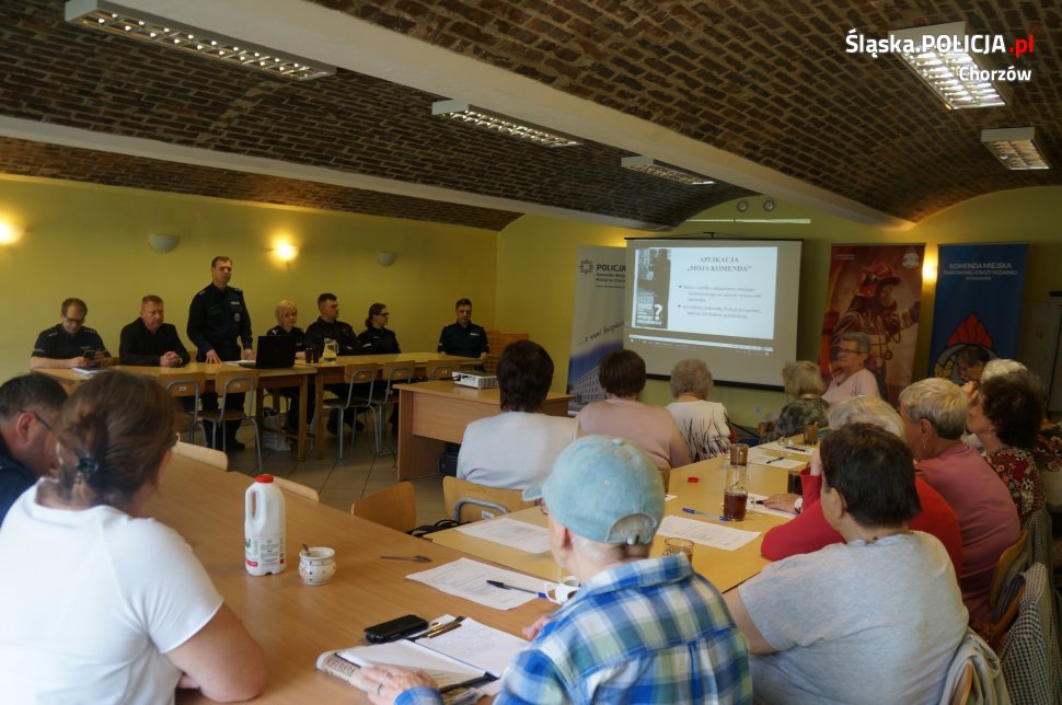 Debatowali z mieszkańcami o bezpieczeństwie, bo każdy może mieć na nie wpływ