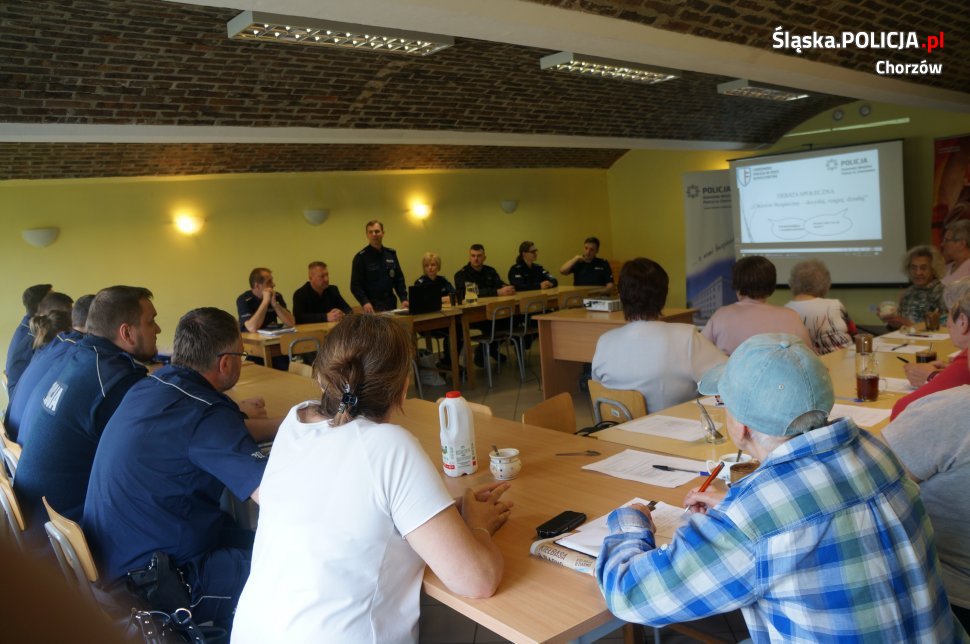 Debatowali z mieszkańcami o bezpieczeństwie, bo każdy może mieć na nie wpływ