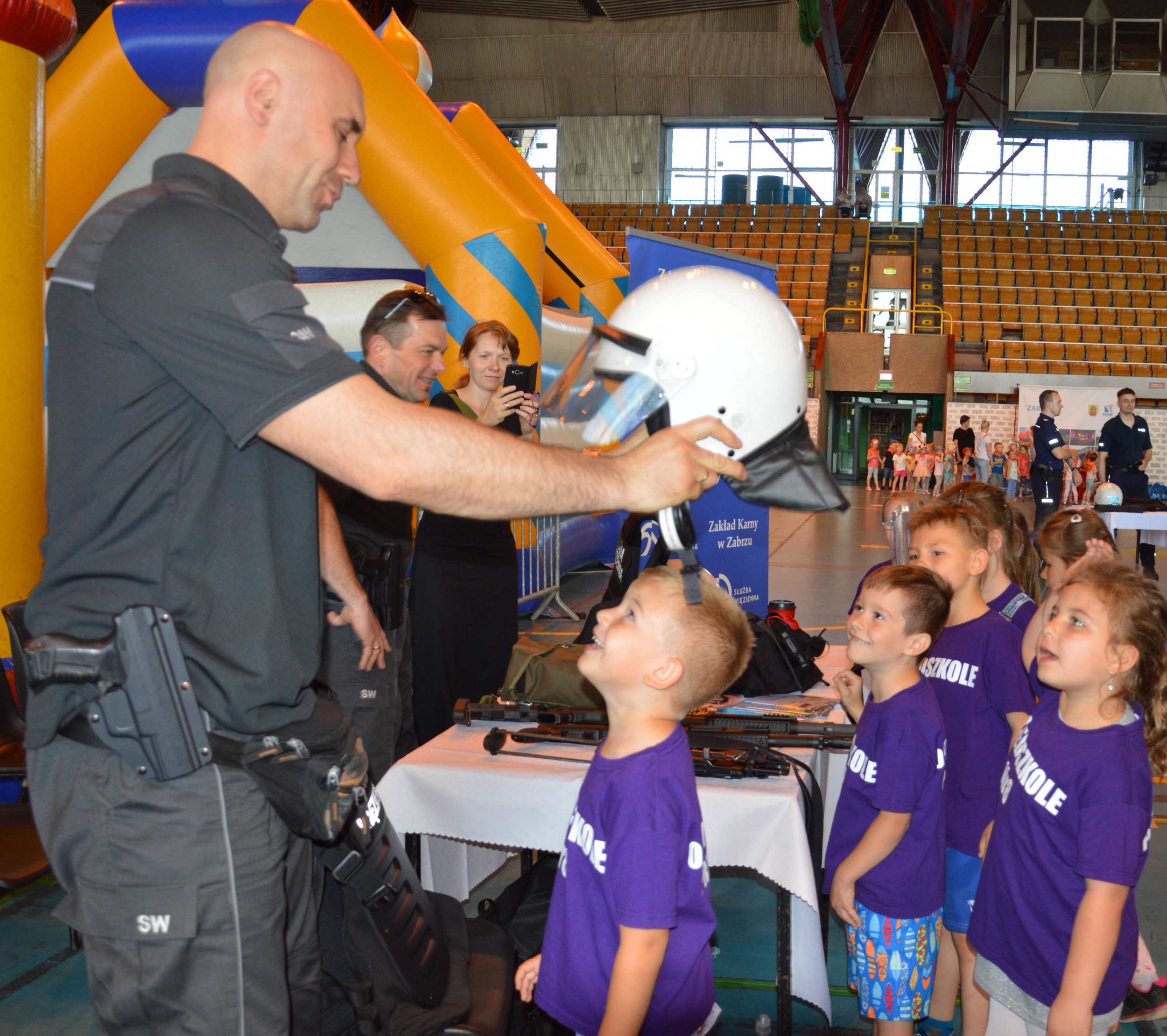Dzień Dziecka z udziałem funkcjonariuszy Służby Więziennej