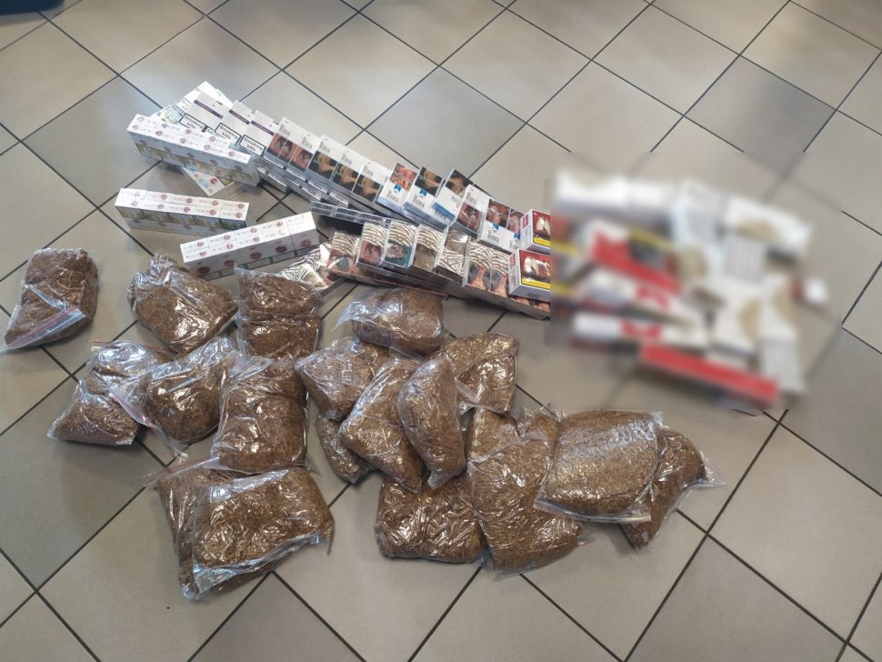 Podczas kontroli na targowisku policjanci zabezpieczyli nielegalny tytoń i papierosy