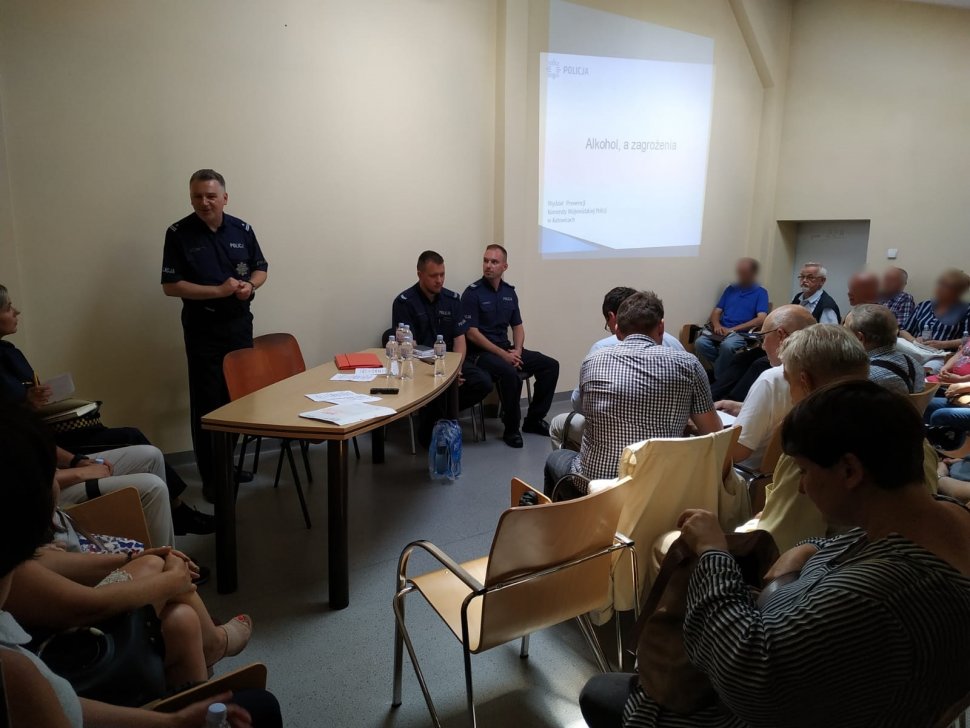 Spotkanie o problemach i zagrożeniach związanych z alkoholem