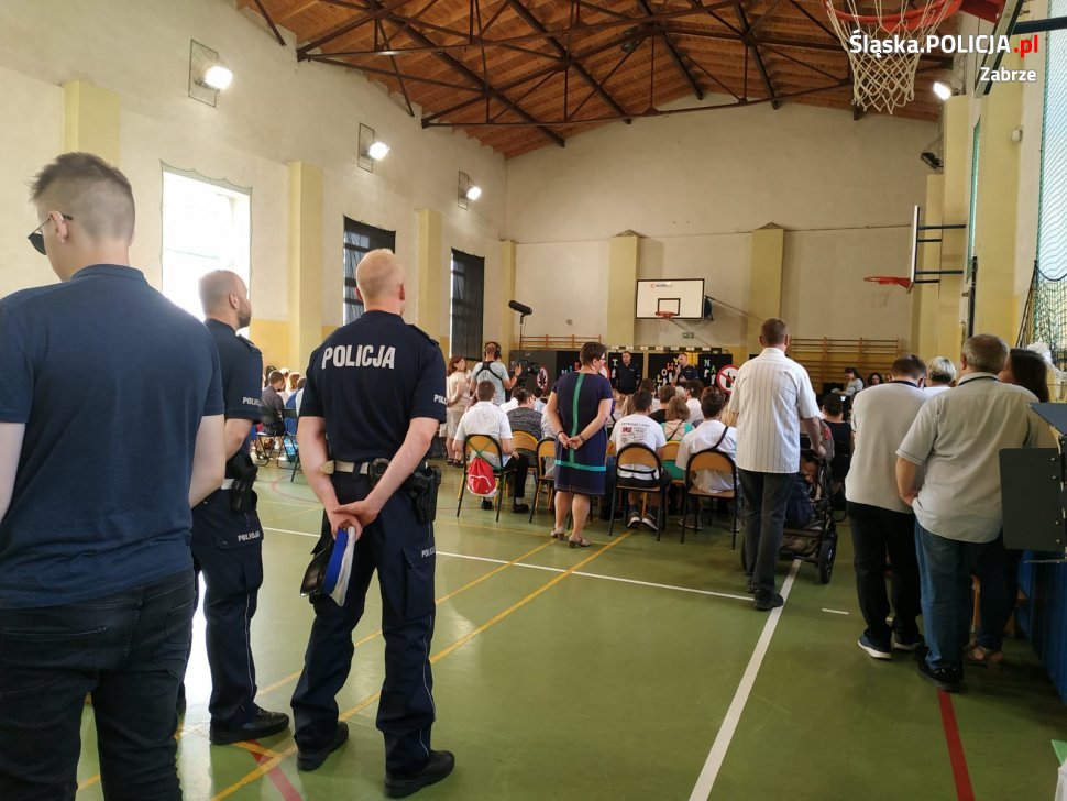 Policjanci z Zabrza odwiedzili Zespół Szkół Specjalnych nr 42