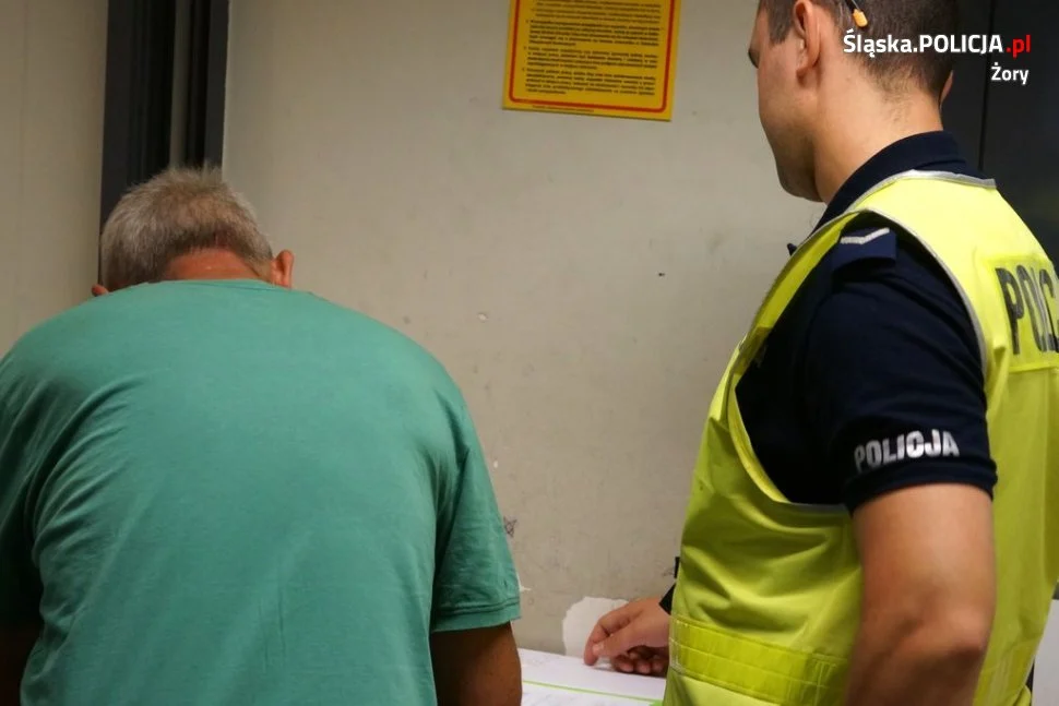 Żory: Pijany motorowerzysta miał blisko 2 promile. Wpadł w drodze do pracy