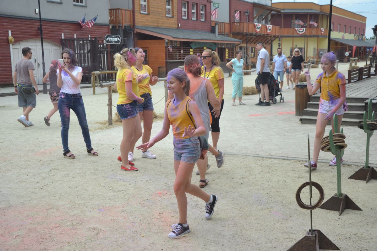 festiwal-kolorow-twinpigs 28