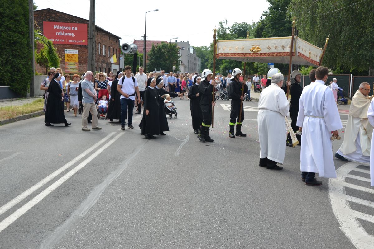 procesja-boze-cialo-zory-filip-jakub-2019 26