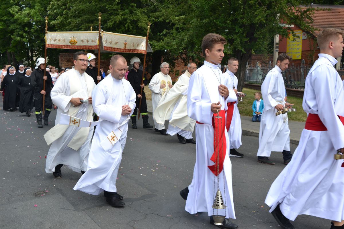 procesja-boze-cialo-zory-filip-jakub-2019 45