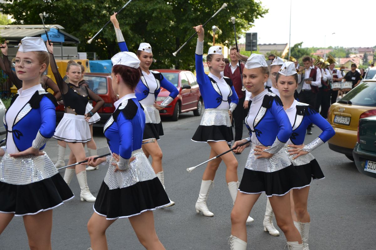 Jarmark Władysławowski z muzyką i rycerzami