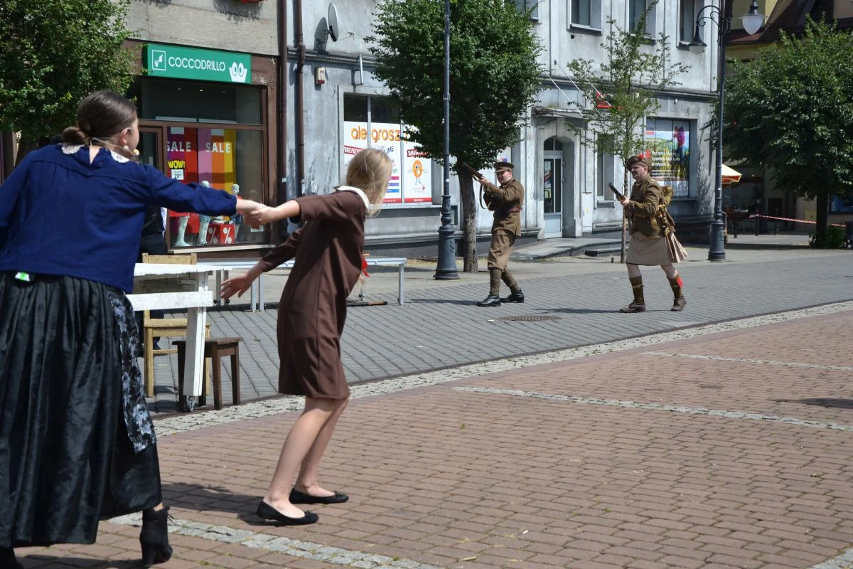 widowisko-historyczne-zory-rynek 11