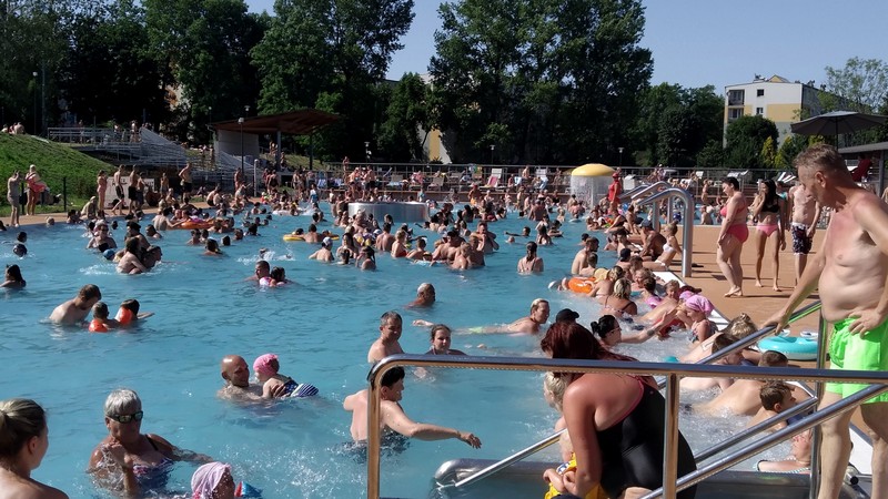 Basen letni 23