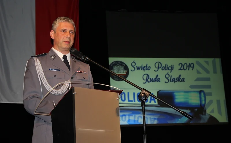 Ruda Ślaska: Za nami Święto Policji 2019. Policjanci odebrali nominacje na wyższe stopnie