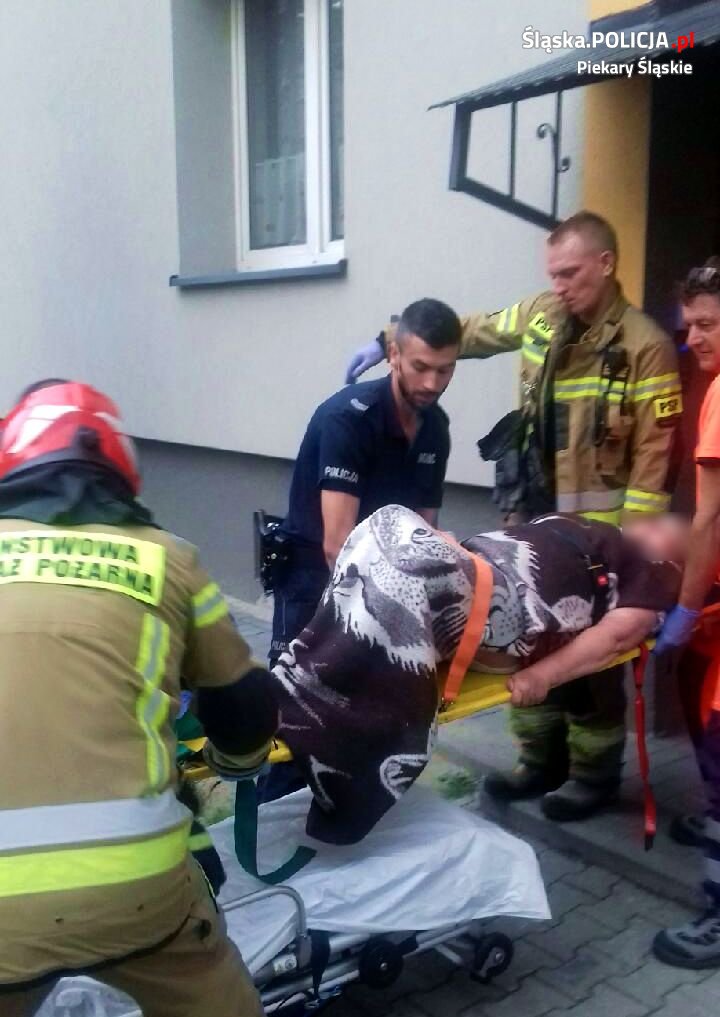 70-letnia kobieta na kuchence zostawiła garnek, po czym doznała urazu nogi