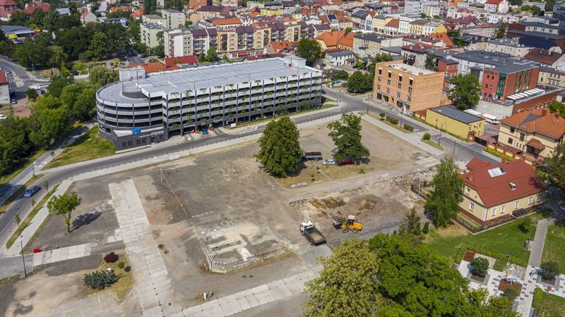 Przy ul. Hallera powstaje czasowa strefa aktywności dla mieszkańców