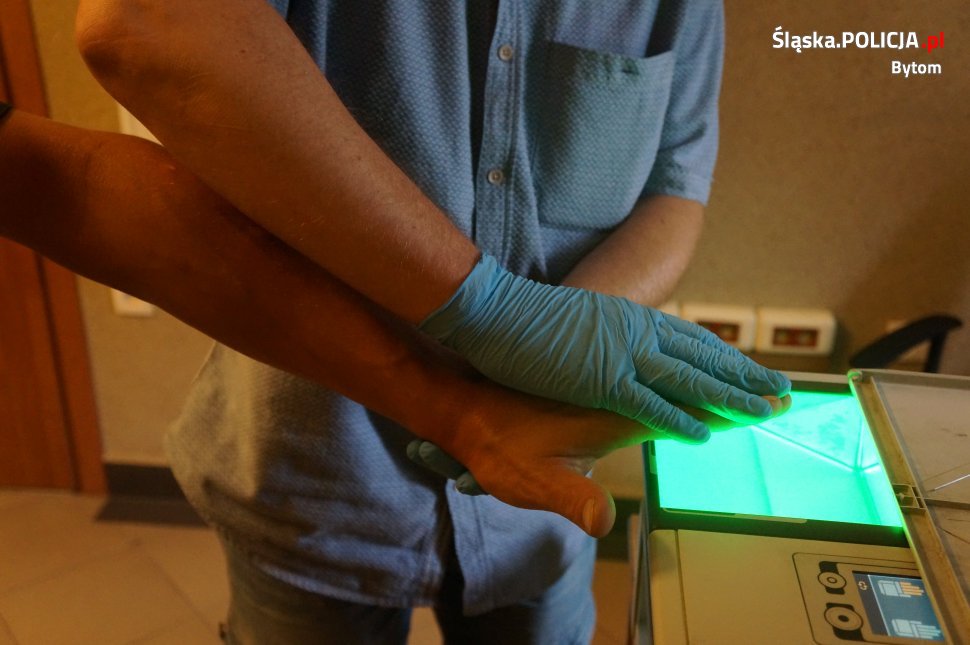 Areszt dla seryjnego włamywacza