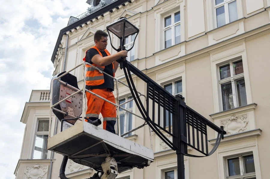 Rozpoczęła się wymiana oświetlenia w Bytomiu