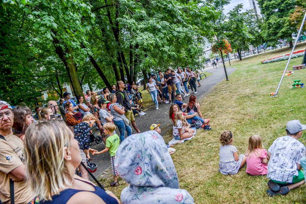 Inwazja Sztukmistrzów 9