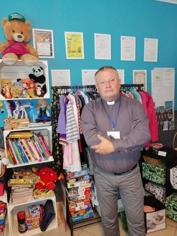 Charytatywny Punkt Pomocy Rzeczowej "Otwarta Szafa" Fundacji Bethlehem już działa