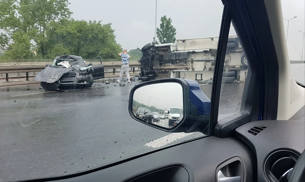 Na Drogowej Trasie Średnicowej w kierunku Chorzowa doszło do kolizji