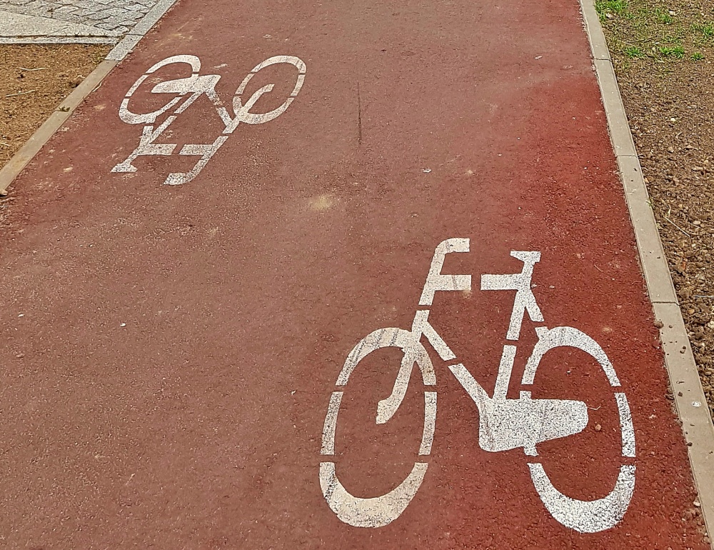 Ścieżka rowerowa między ulicami Janasa i Karola Miarki w Chorzowie zostanie oświetlona