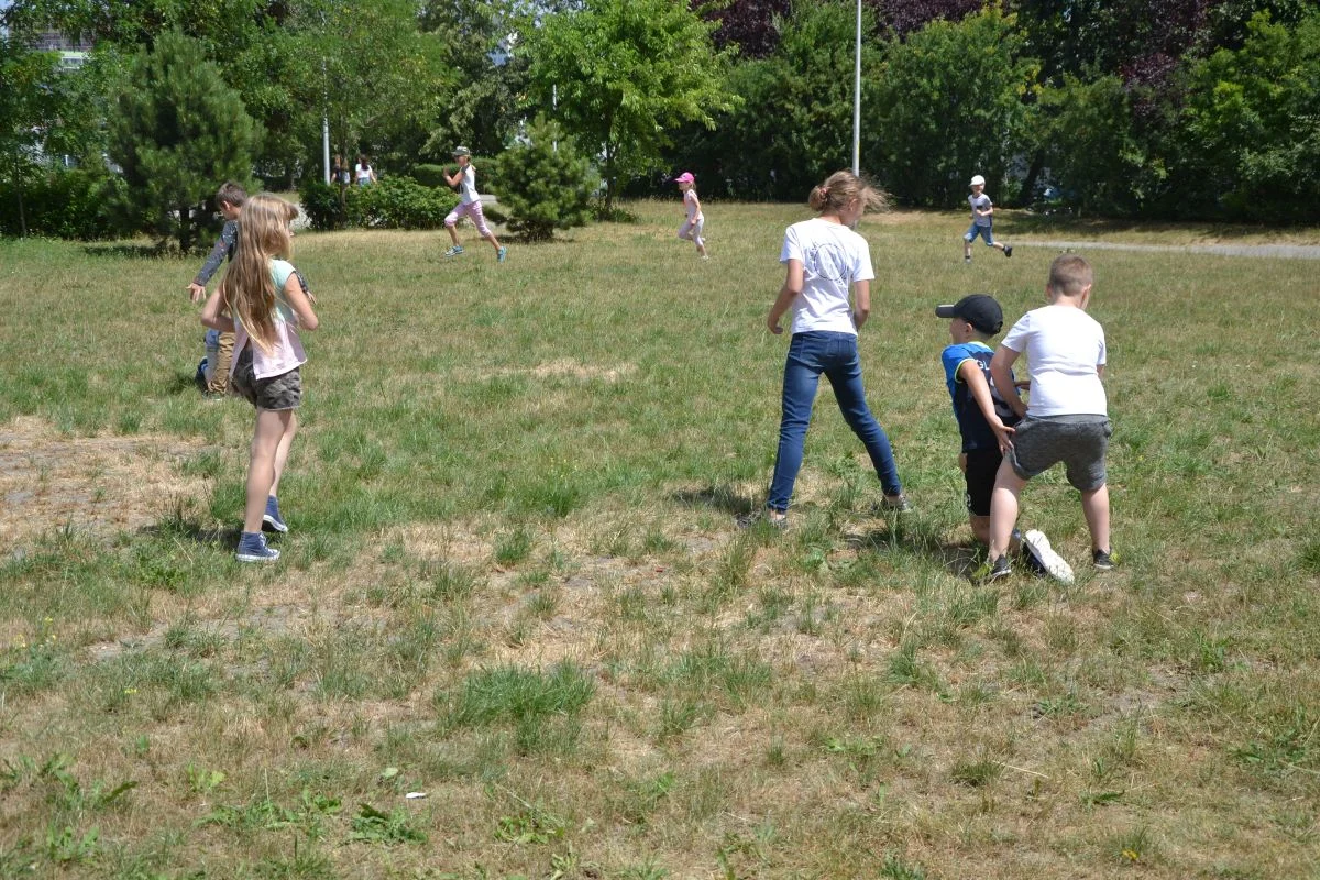 wakacje-w-bibliotece-w-zdrowym-cele-zdrowy-duch 5