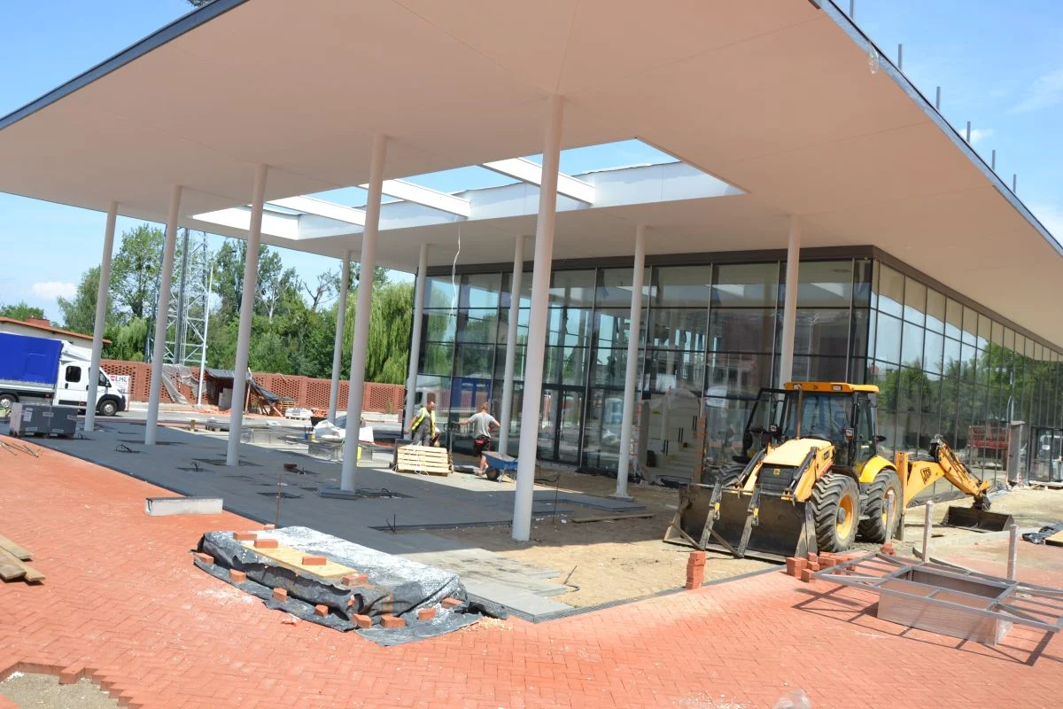 dworzec-autobusowy-centrum-przesiadkowe-budowa-zory 4