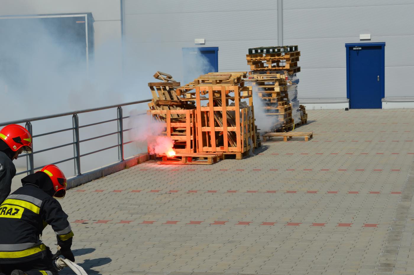 Strażacy prowadzili ćwiczenia powiatowe na terenie jednego z zakładów w Rudzie Śląskiej