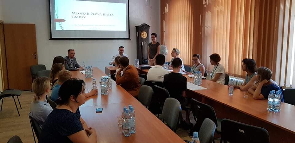 W Mikołowie powstanie Młodzieżowa Rada Miasta. Ruszyły konsultacje społeczne